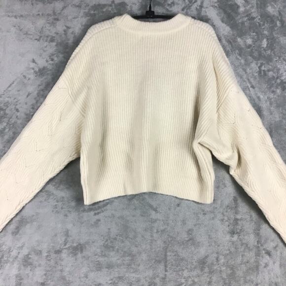 Elodie Women’s Large Ivory Chunky Cable Knit Cropped Pullover Sweater NWT - Picture 11 of 13
